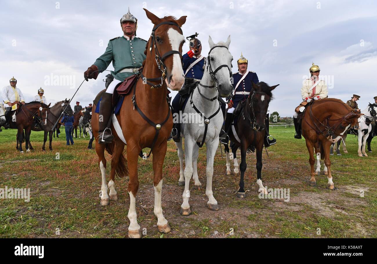 Crawinkel, Germany. 08th Sep, 2017. The Prussian cavalry waits for the award ceremony of the International German Cavalry Championships in Crawinkel, Germany, 08 September 2017. More than 50 equestrians in historical uniforms compete compete for the title in the disciplines cross country riding, dressage, fault and style jumping and riding with lance and saber. The participants come from seven countries in Europe and the US; the championship is on until 10 September 2017. Photo: Martin Schutt/dpa-Zentralbild/dpa/Alamy Live News Stock Photo