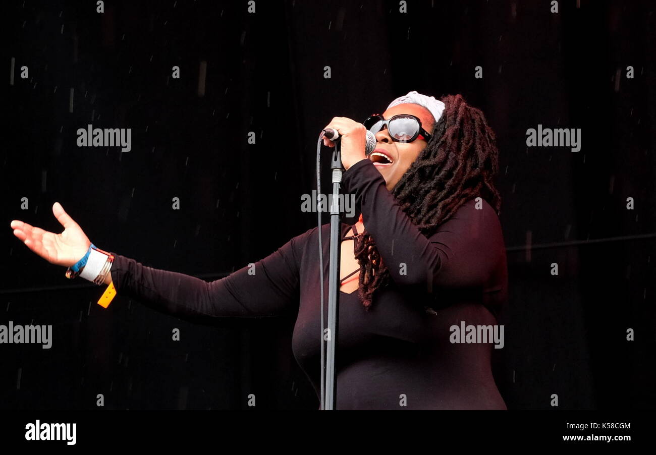Caron Singer Caron wheeler singer hi-res stock photography and images - Alamy