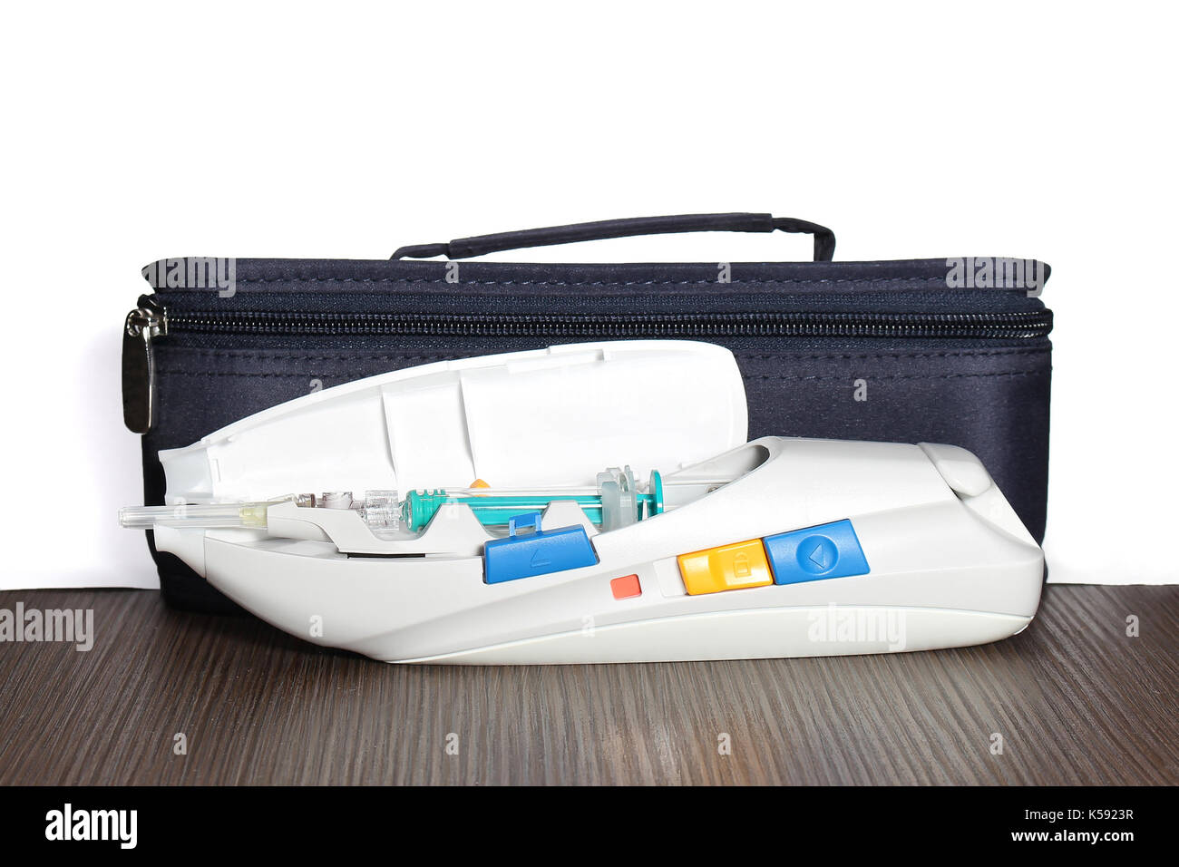 Auto injector medical treatment for insulin and diabetes Stock Photo