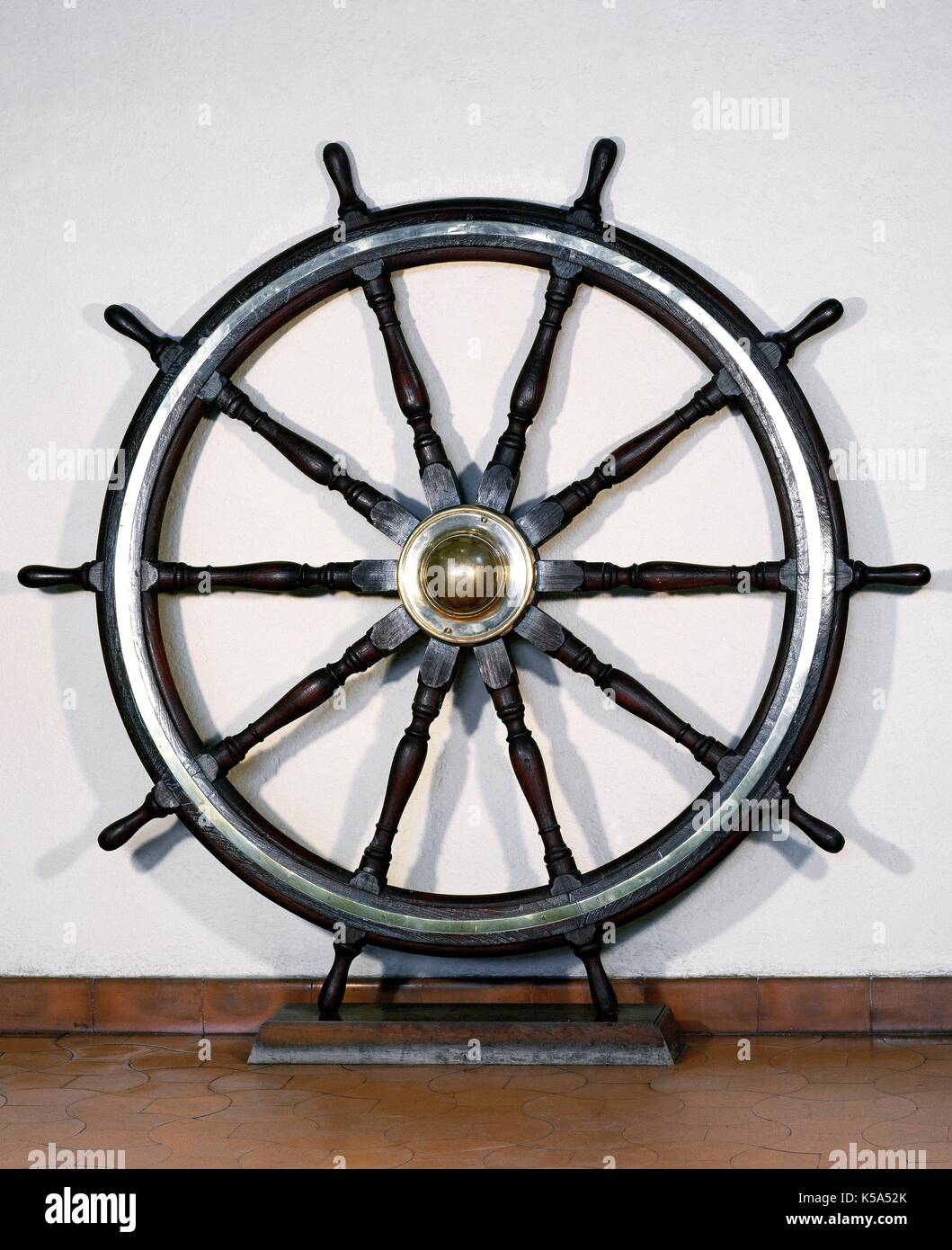 Steering wheel. From a ship of Compañia Transmediterranea. Maritime