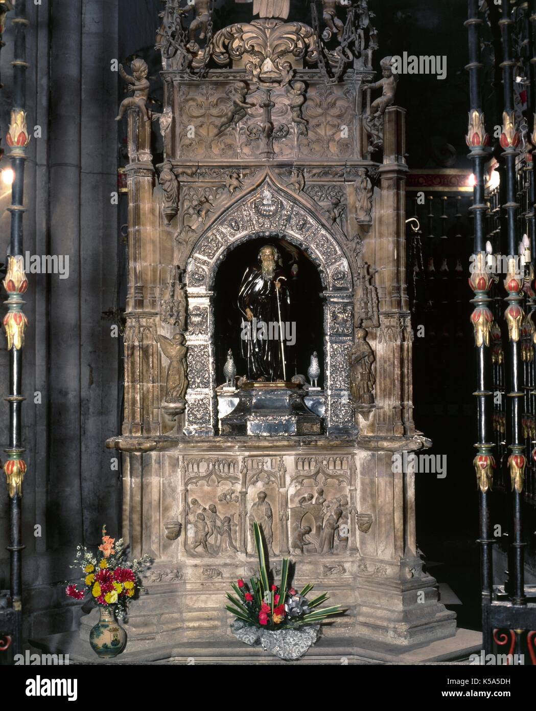 Mausoleum of Santo Domingo. Gothic period. Temple of alabaster designed by Felipe Vigarny in 1513 and made by Rasines, with scenes of the life of the saint. Cathedral of Saint Domingo de la Calzada (La Rioja, Spain). Stock Photo