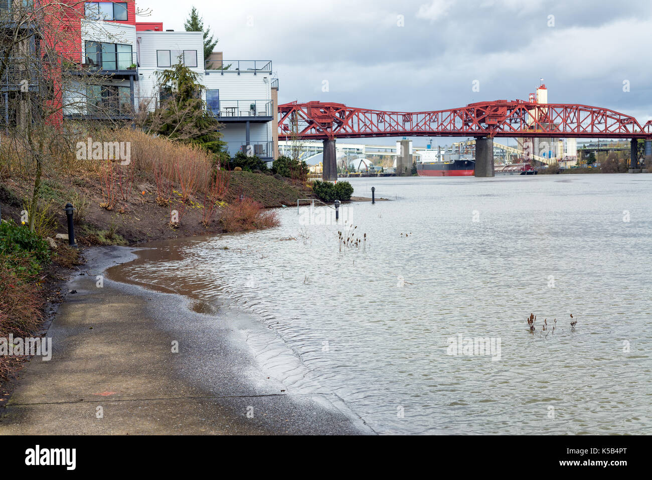 View of the Willamette River flooding in Portland, Oregon Stock Photo