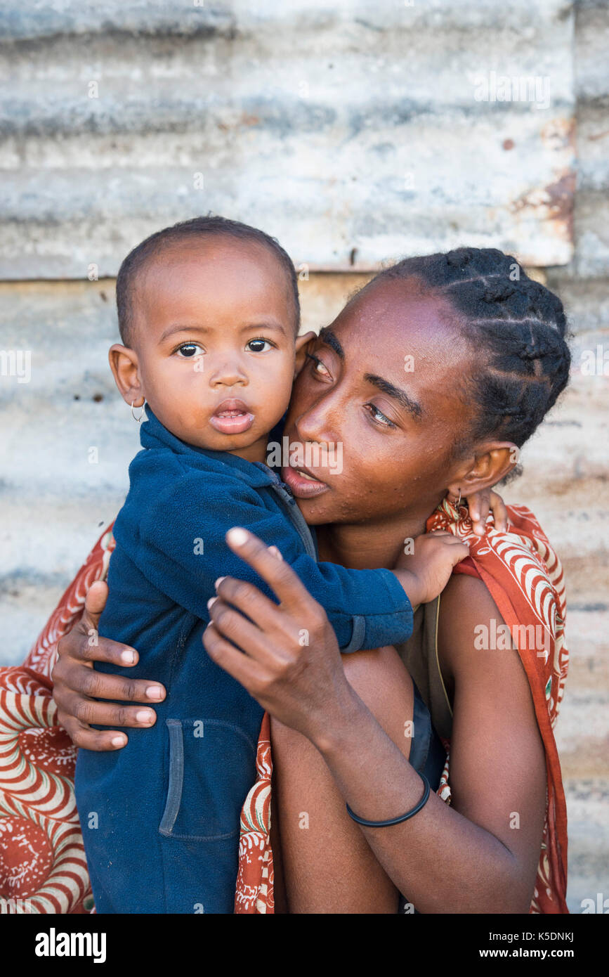 Mother and child, Toliara, Madagascar Stock Photo