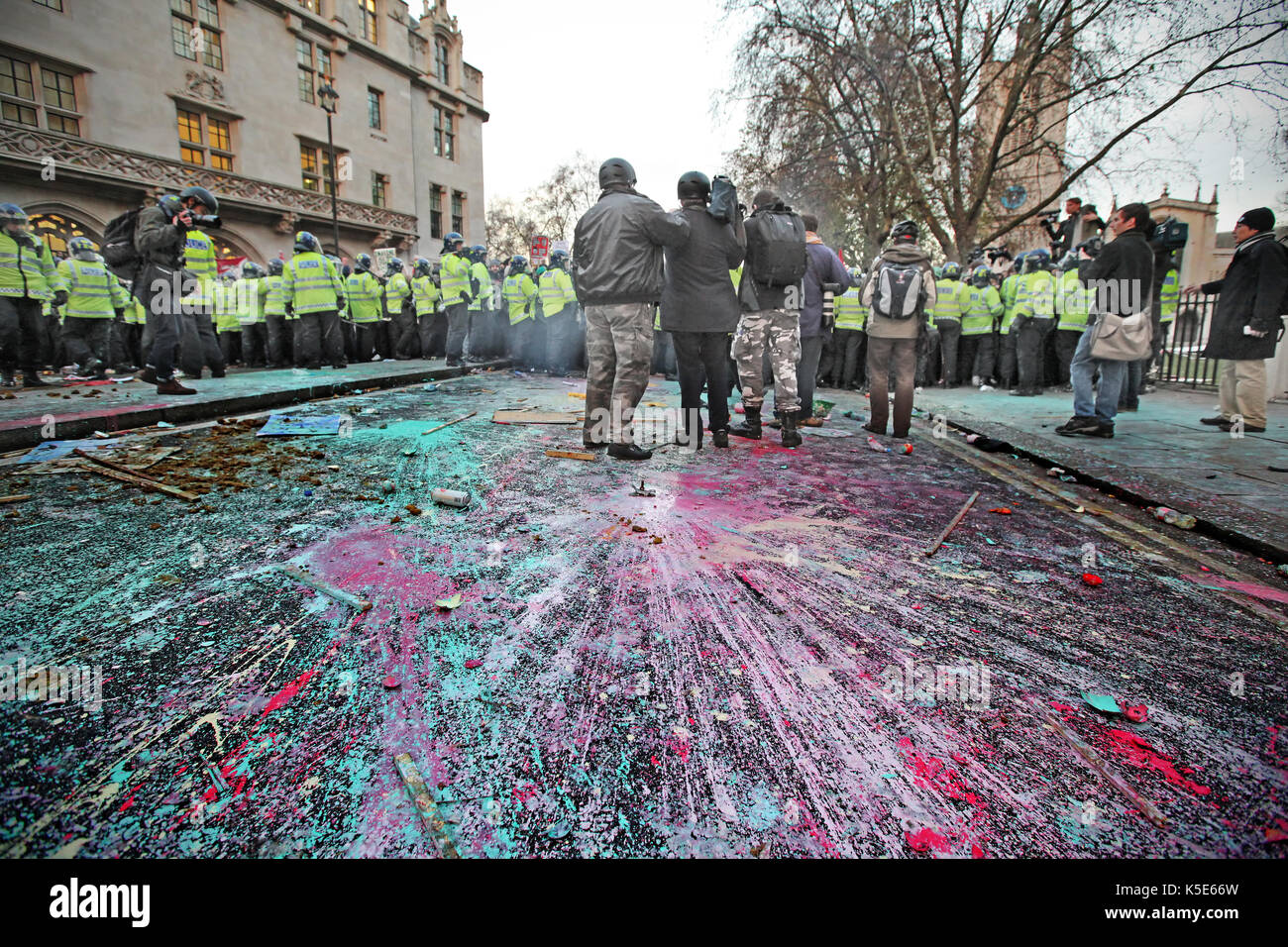 Paint bomb missles. Mass student protests and civil unrest in London against increases in university tuition fees. Stock Photo