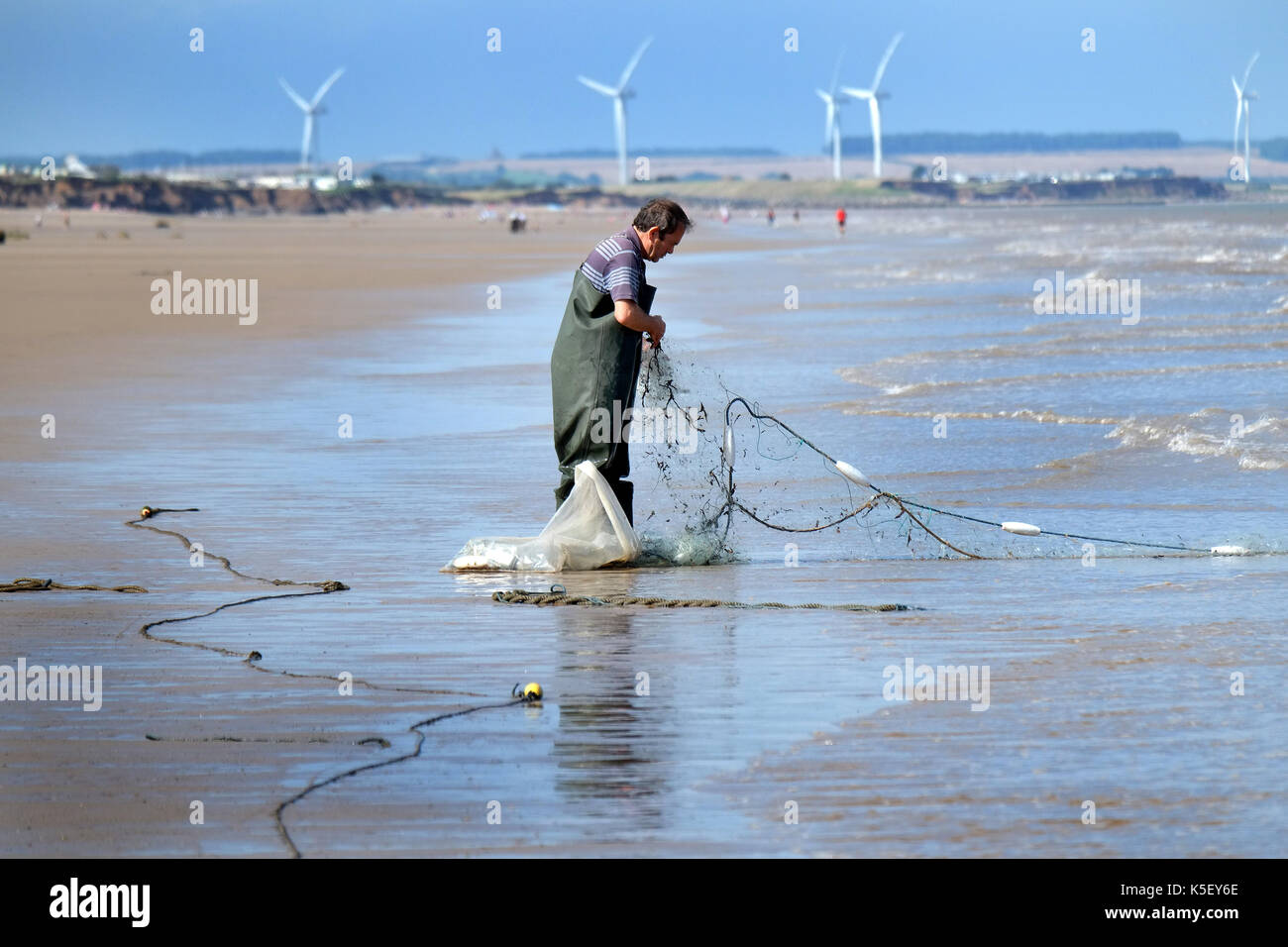 Salmon netting hi-res stock photography and images - Page 5 - Alamy