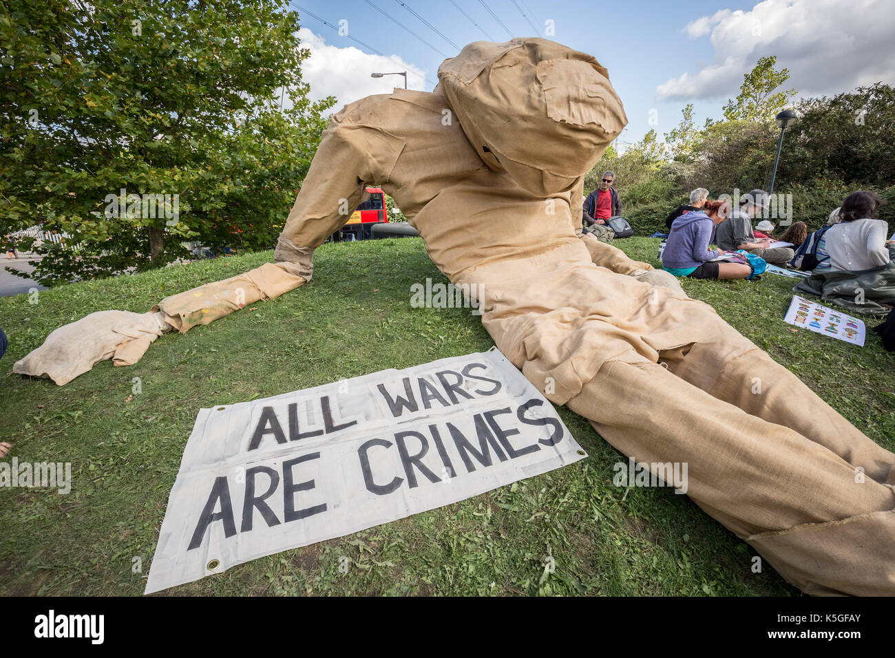 World biggest arms fair hires stock photography and images Alamy
