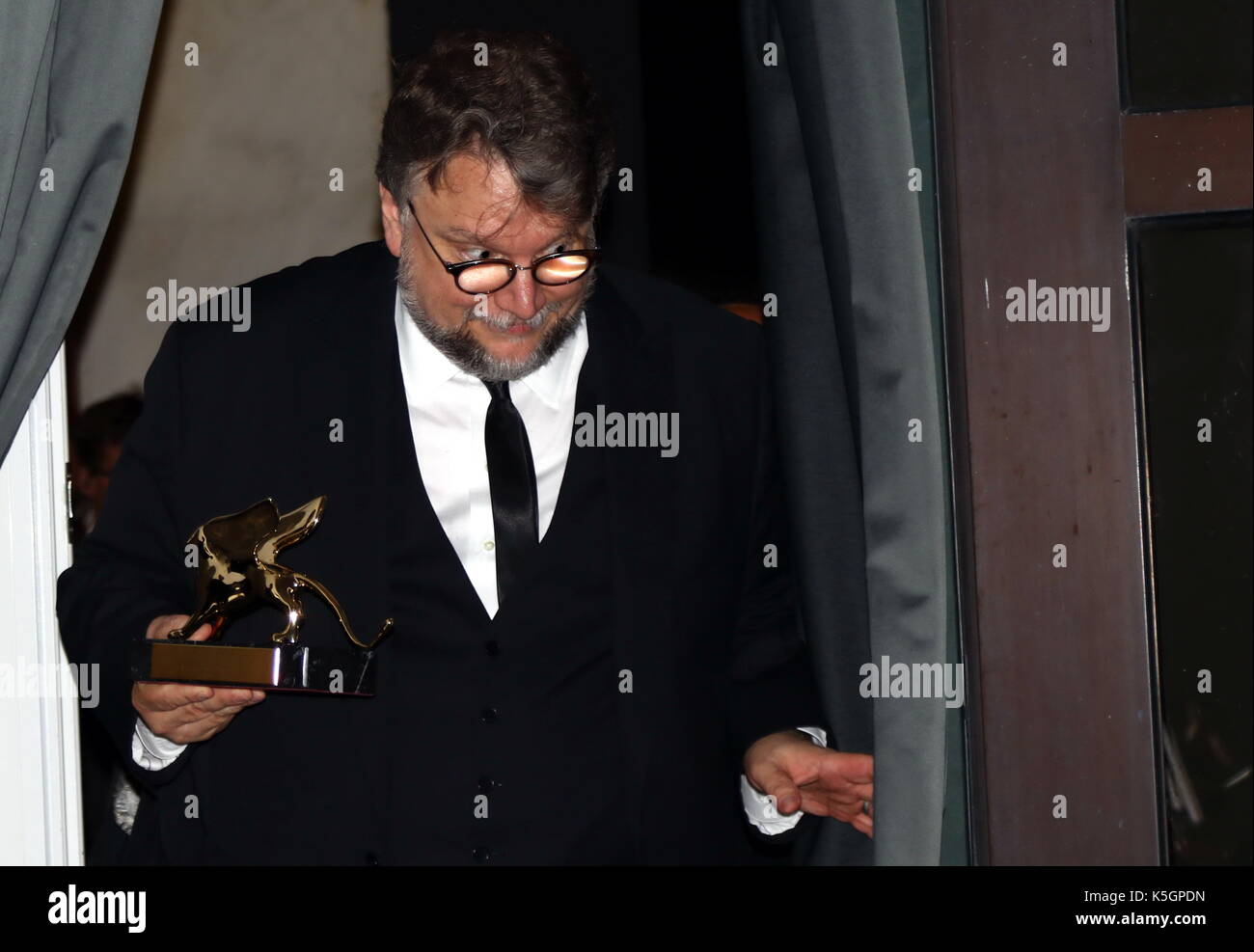 Venice, Italy. 9th September, 2017. Director Guillermo Del Toro arrives during a award photocall after he receives the Golden Lion for Best Film with the movie 'The Shape of Water' during the 74th Venice International Film Festival at Lido of Venice on 9th September, 2017. Credit: Andrea Spinelli/Alamy Live News Stock Photo