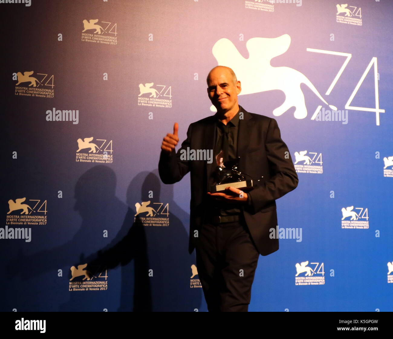 Venice, Italy. 9th September, 2017. Samuel Maoz pose with the Silver Lion - Grand Jury Prize Award for 'Foxtrot' at the Award Photocall during the 74th Venice International Film Festival at Lido of Venice on 9th September, 2017. Credit: Andrea Spinelli/Alamy Live News Stock Photo
