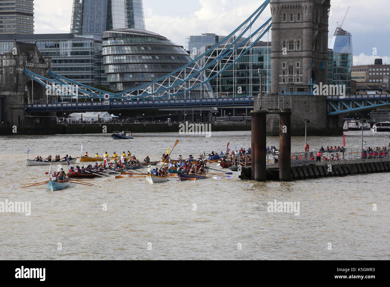 GREAT RIVER RACE LONDON Stock Photo Alamy