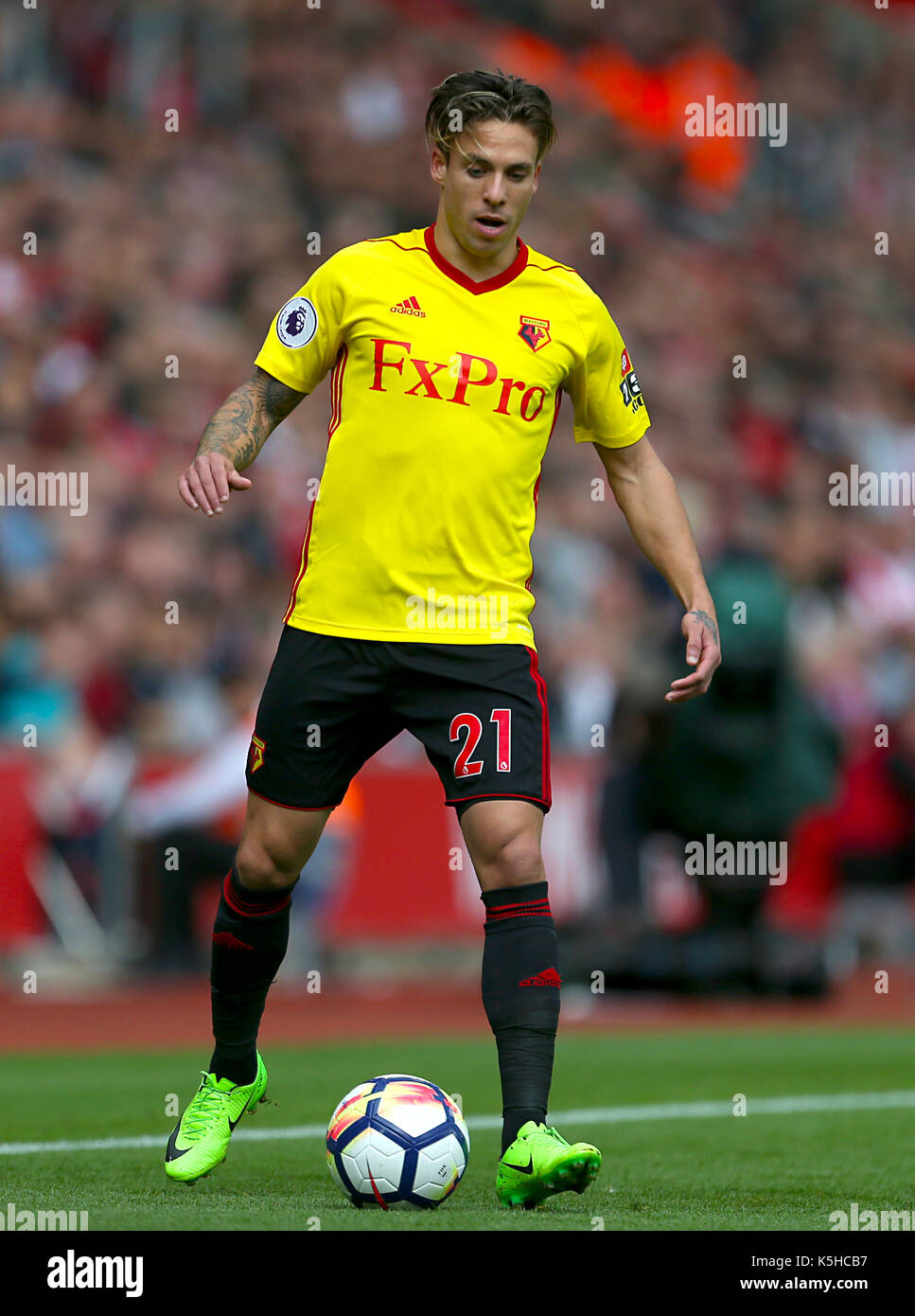 Watford's Kiko Femenia during the Premier League match at St Mary's Stadium, Southampton. PRESS ASSOCIATION Photo. Picture date: Saturday September 9, 2017. See PA story SOCCER Southampton. Photo credit should read: Steven Paston/PA Wire. RESTRICTIONS: No use with unauthorised audio, video, data, fixture lists, club/league logos or 'live' services. Online in-match use limited to 75 images, no video emulation. No use in betting, games or single club/league/player publications. Stock Photo