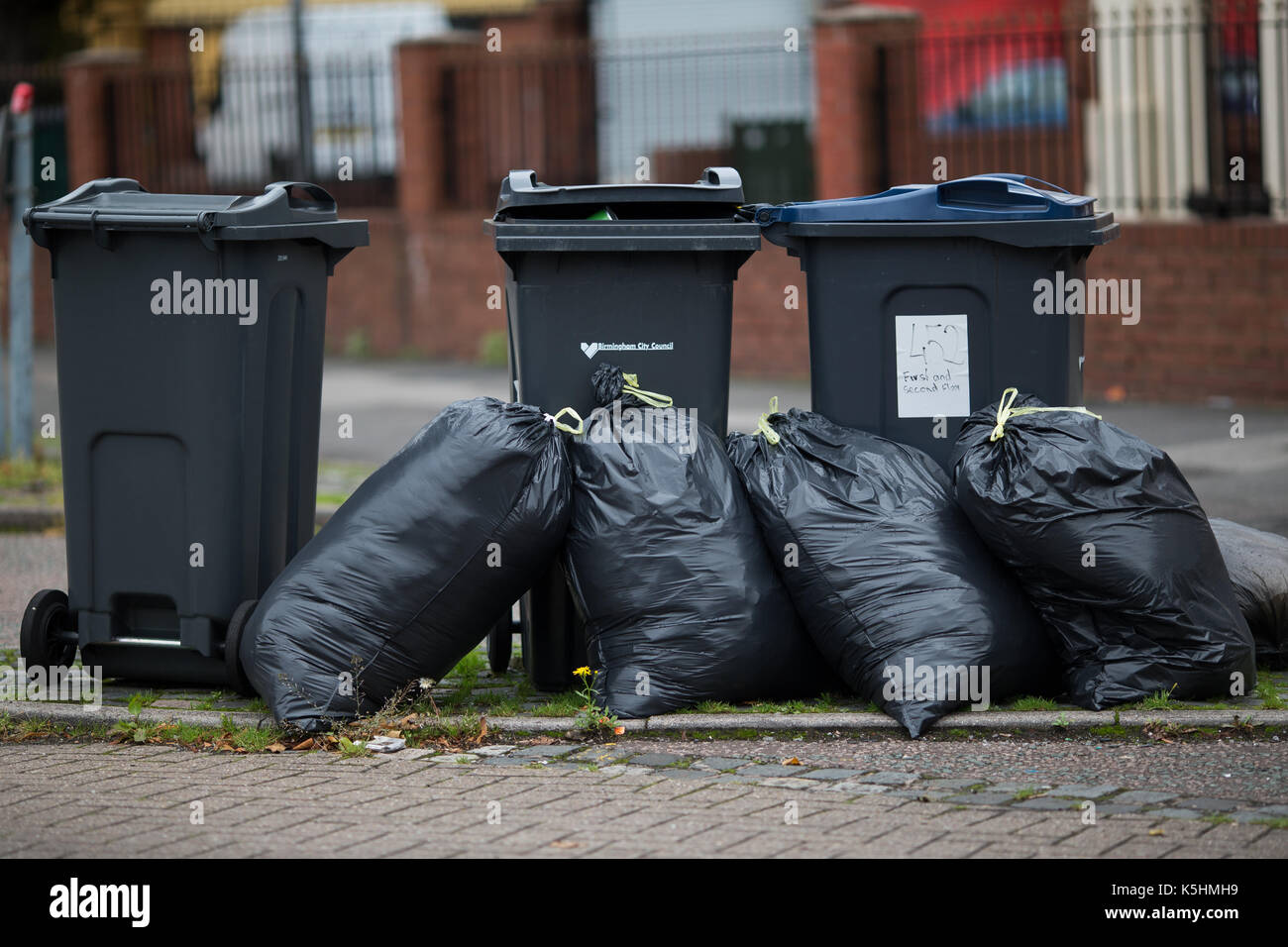 Birmingham rubbish dispute hires stock photography and images Alamy