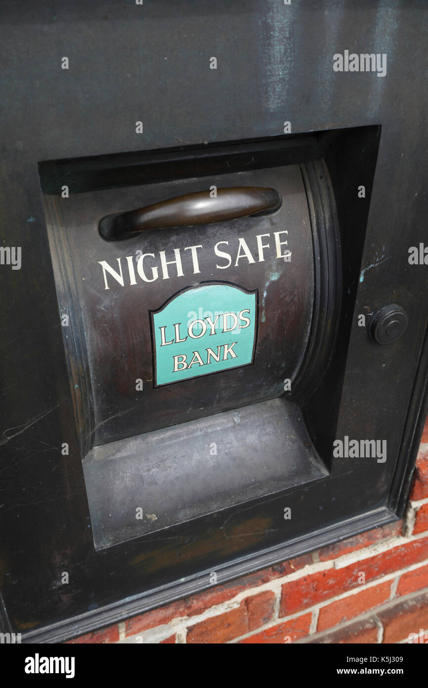 Lloyds Bank Night Safe in the wall as seen in Wisbech, Cambridgeshire, England, UK. Stock Photo