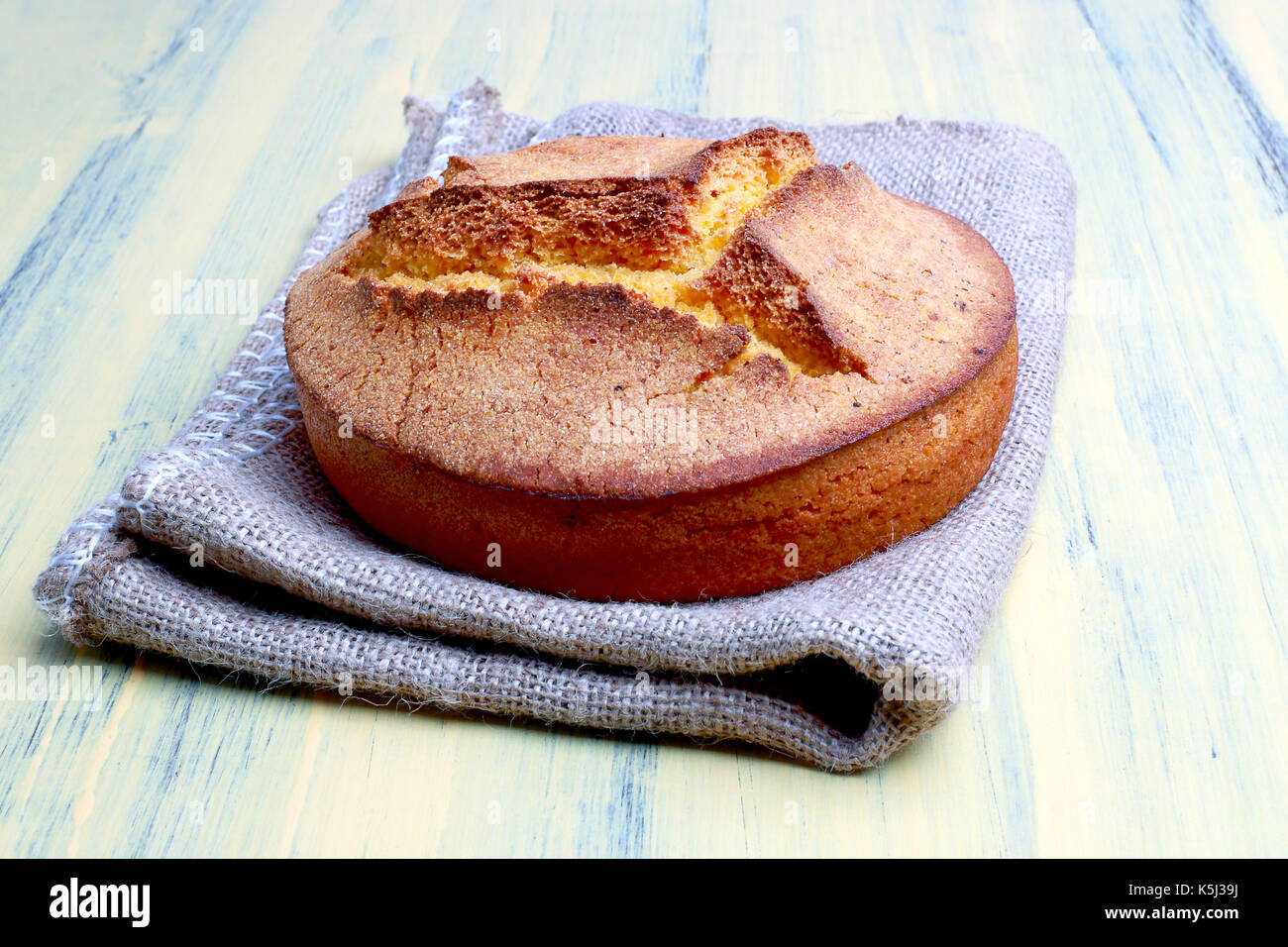 "Mısır ekmeği" bread made of graham (whole wheat) flour Stock Photo Alamy