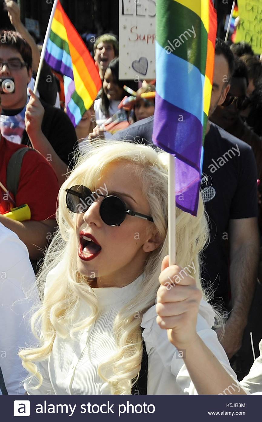Is ladygaga bisexual, video and and sexe and amateur