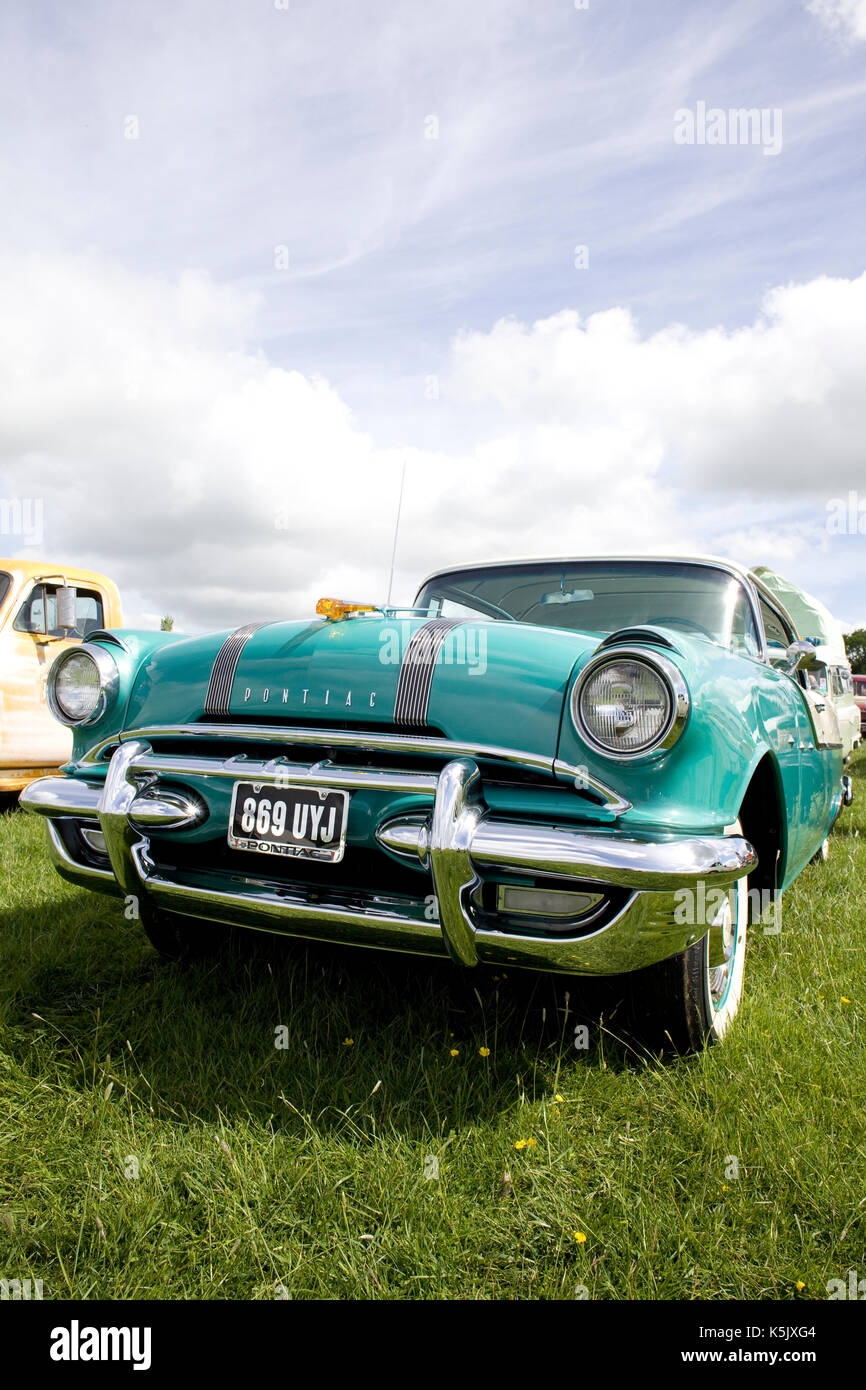 1950s classic Pontiac Stock Photo - Alamy