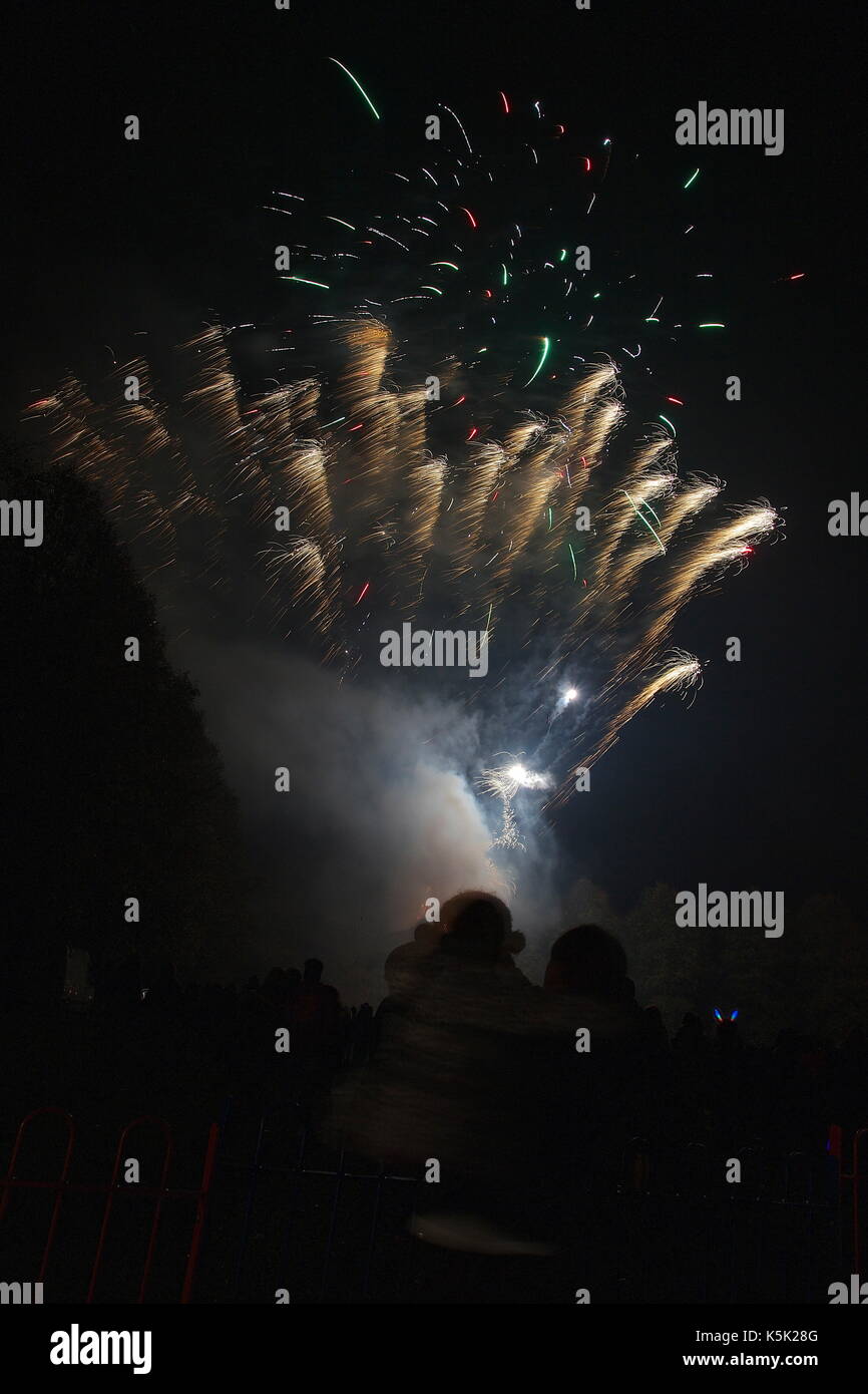 Different coloured fireworks hires stock photography and images Alamy