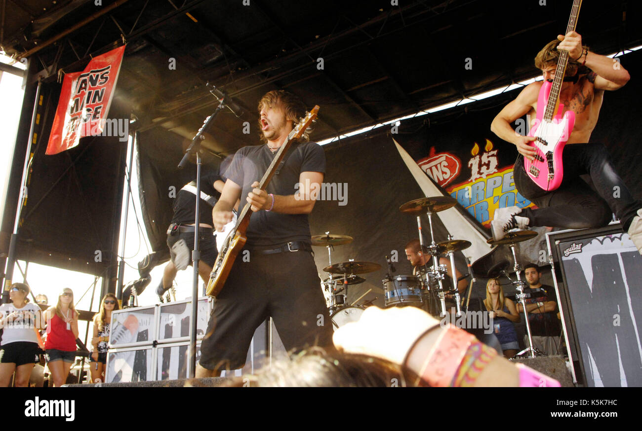 all time low warped tour