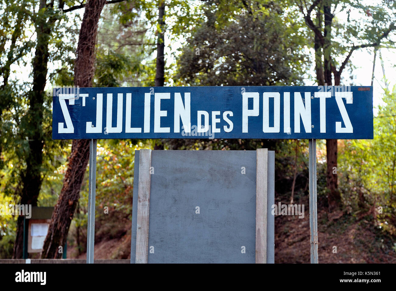 Small tourist train between Sainte Cecile and Saint Julien