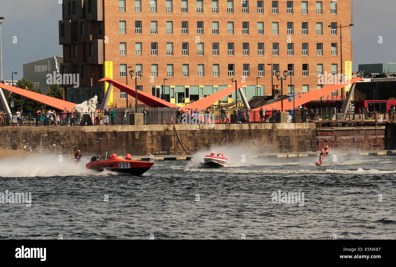 Cardiff Bay, Wales, UK. 9th September, 2017. Action from the NTM 12British National Water Shi Racing held at Cardiff Bay 9th September 2017 Credit: Graham Hare/Alamy Live News Stock Photo