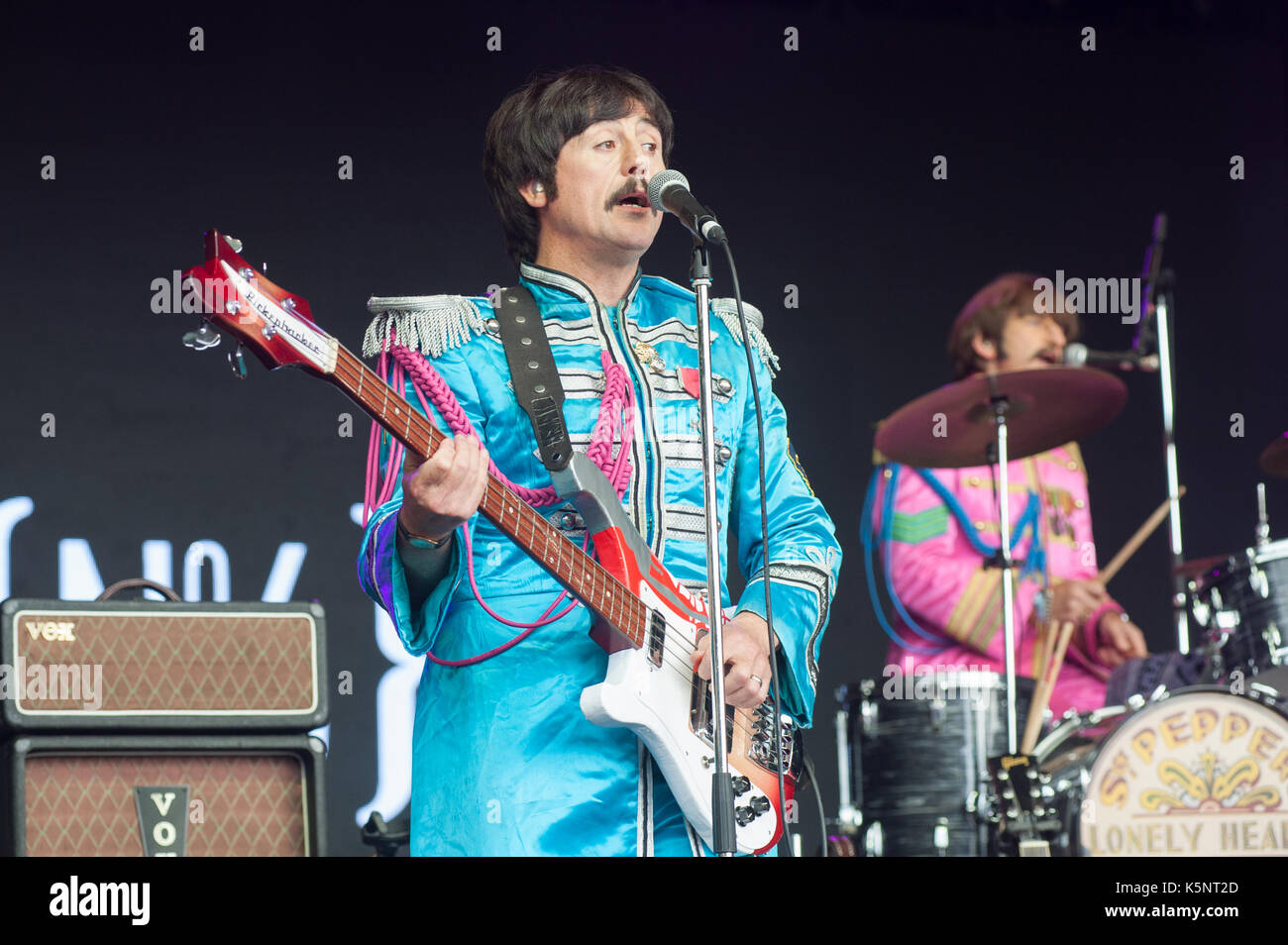 Sergeant Peppers Stock Photos & Sergeant Peppers Stock Images - Alamy