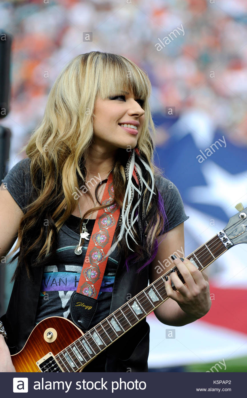 Orianthi Panagaris Stock Photos & Orianthi Panagaris Stock Images - Alamy