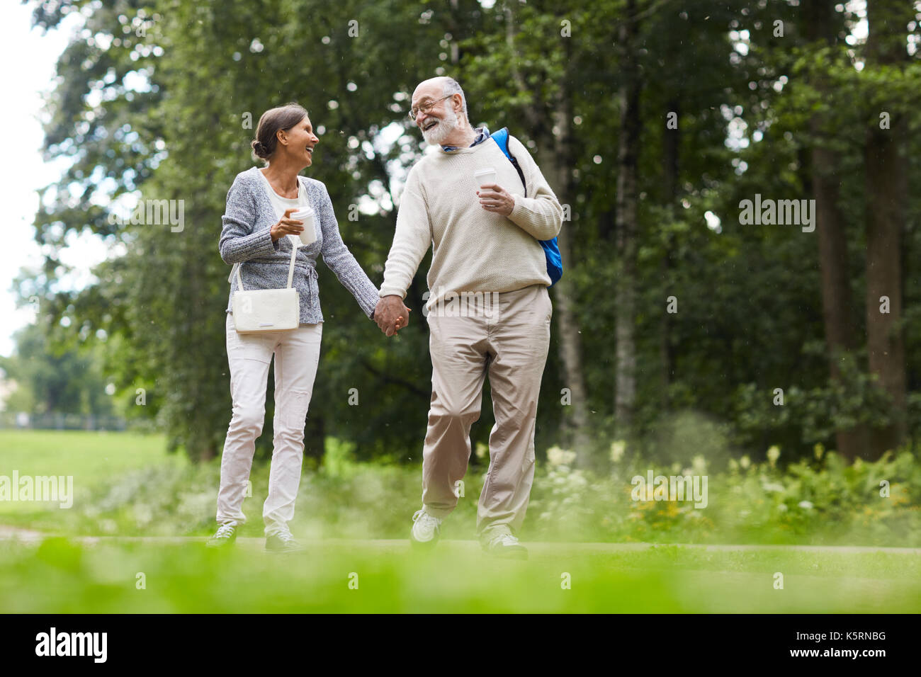 Man woman couple walking hiking hi-res stock photography and images - Alamy