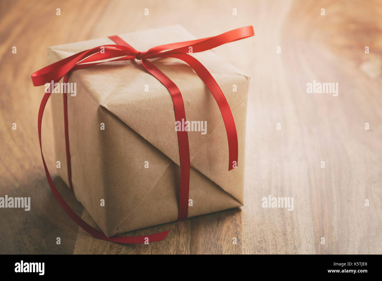 thin ribbon gift wrap