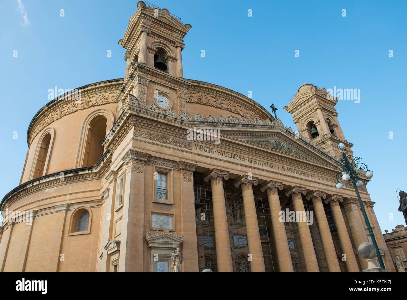 Mosta MOSTA, MALTA - AUGUST 21, 2017: The dome of the Rotunda of Mosta ...