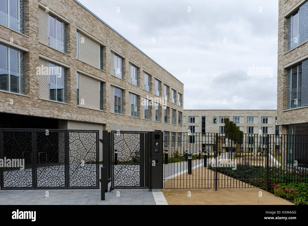 Swirles Court, a development of 325 en-suite rooms, purpose built for students, at the North West Cambridge Development of Eddington. Leased to Girton Stock Photo