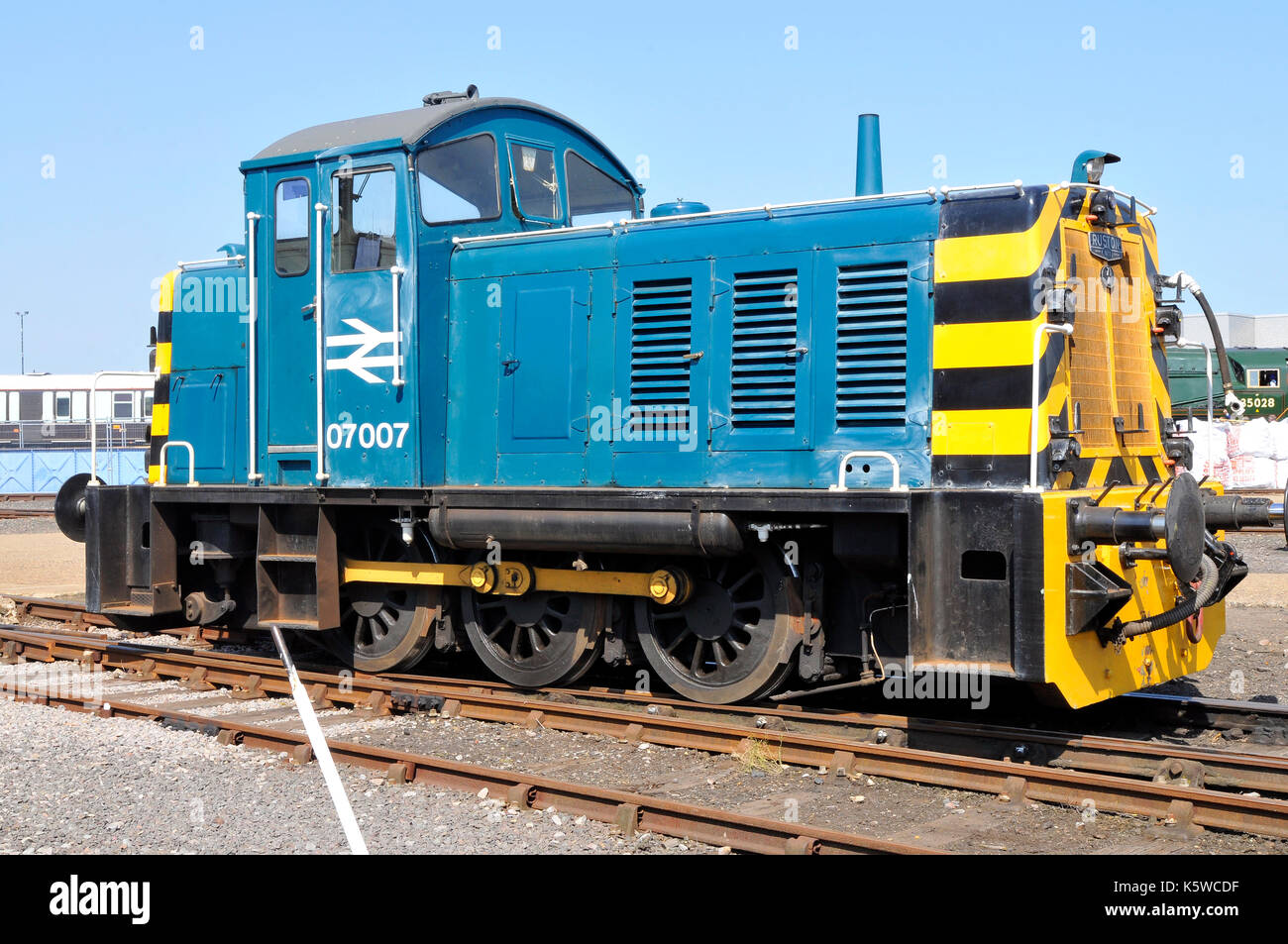 Diesel and electric trains and multiple units traction