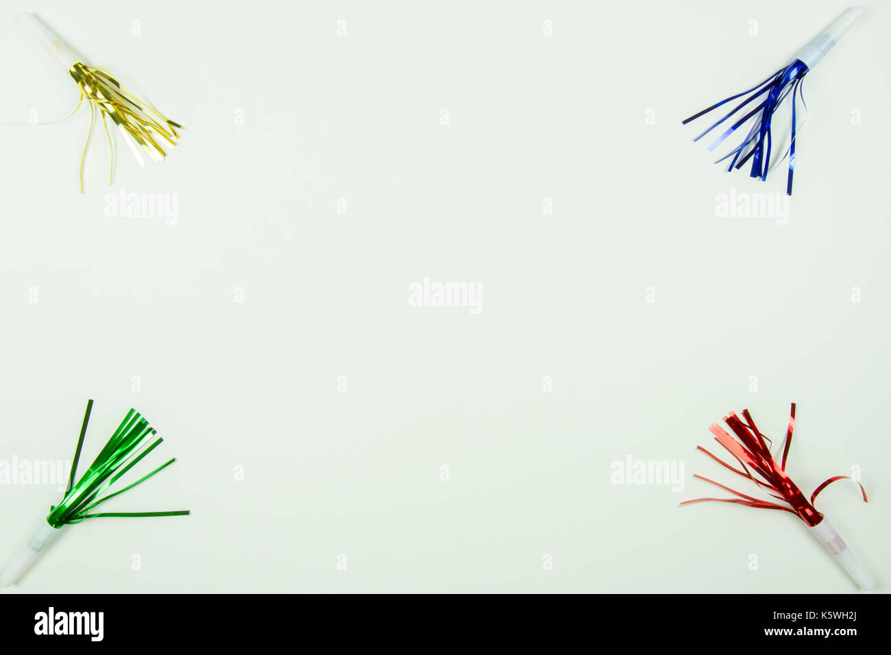 Red white green streamers hi-res stock photography and images - Alamy