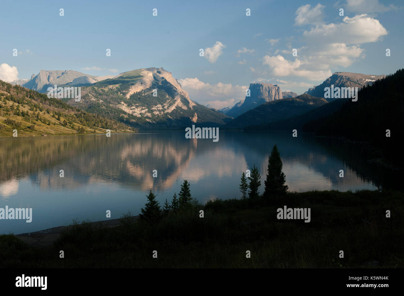 Wyoming's Wind River Range, in the Bridger Wilderness, seen from Green River Lake.  The square mountain in center is named 'Squaretop.' Stock Photo