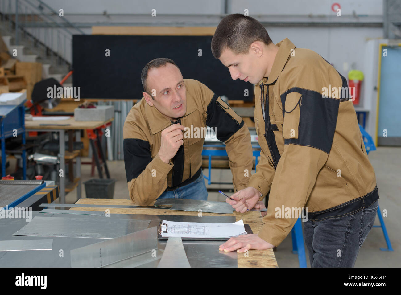 sheet metal workers Stock Photo Alamy