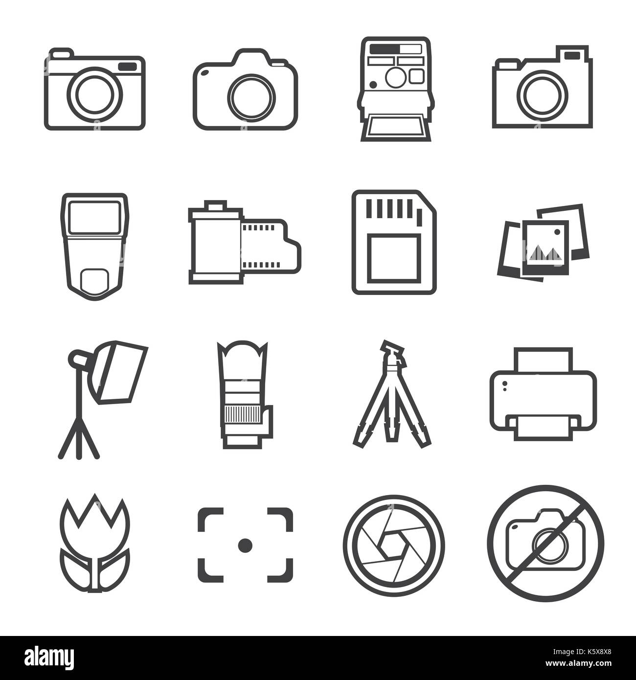 Mirrorless camera lens Black and White Stock Photos & Images - Alamy