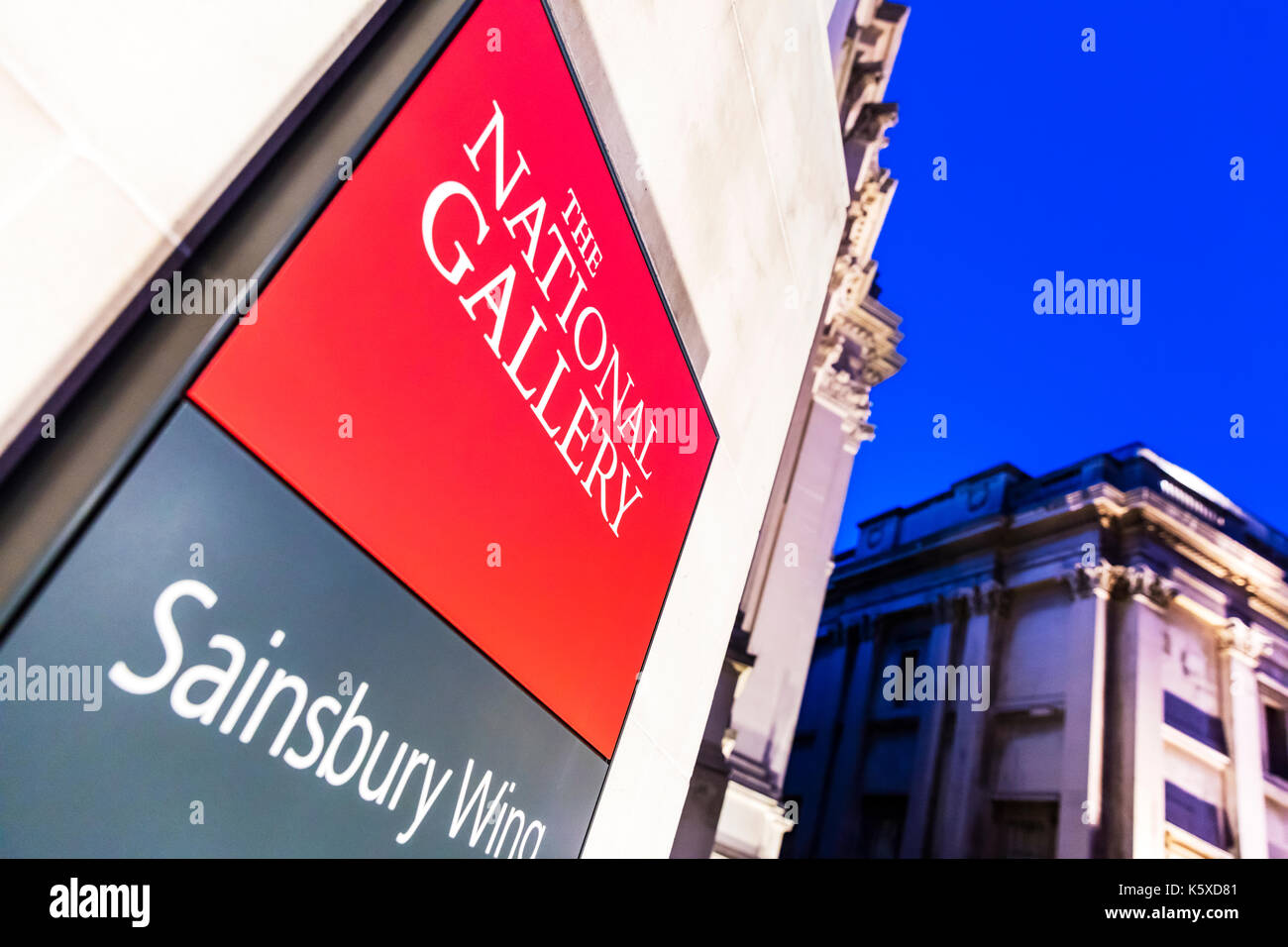 The National Gallery London, The National Gallery sign, The National