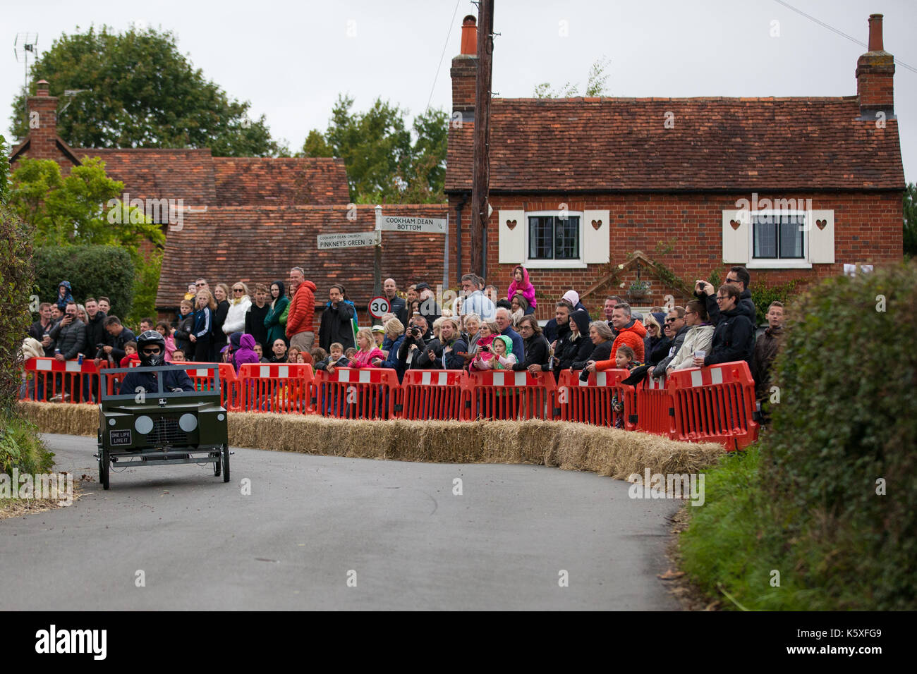 Cookham Dean, UK. 10th Sep, 2017. A custom-built go-kart named One Life - Live It competes in the Cookham Dean Gravity Grand Prix in aid of the Thames Valley and Chiltern Air Ambulance. Credit: Mark Kerrison/Alamy Live News Stock Photo