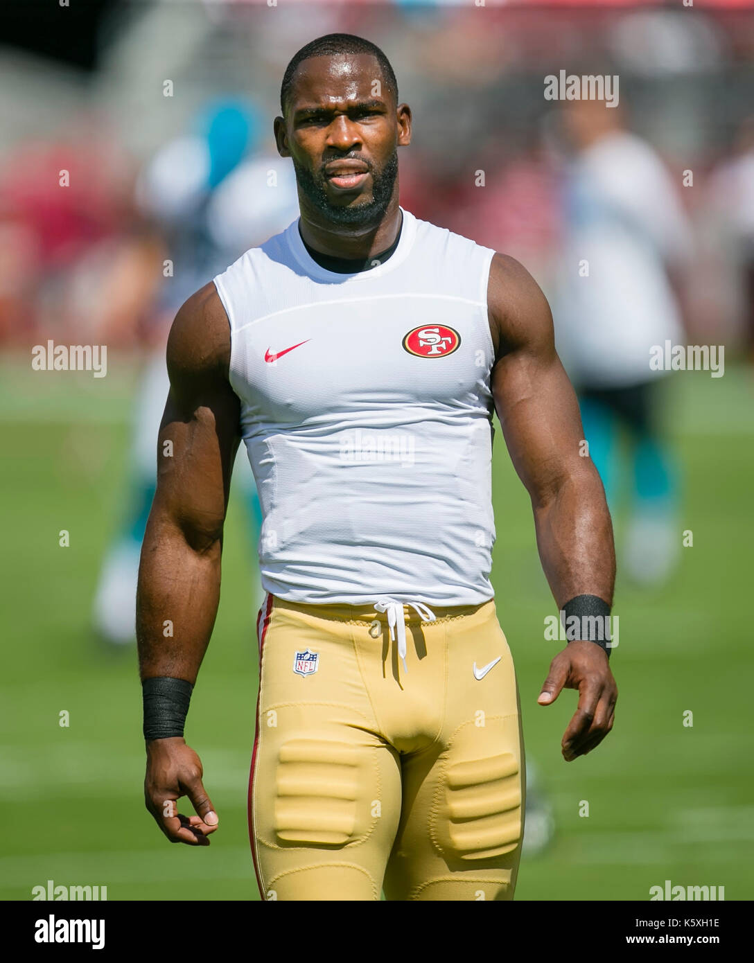 Santa Clara, CA. 10th Sep, 2017. San Francisco 49ers wide receiver Pierre  Garcon (15) warms up prior to the NFL football game between the Carolina  Panthers and the San Francisco 49ers at