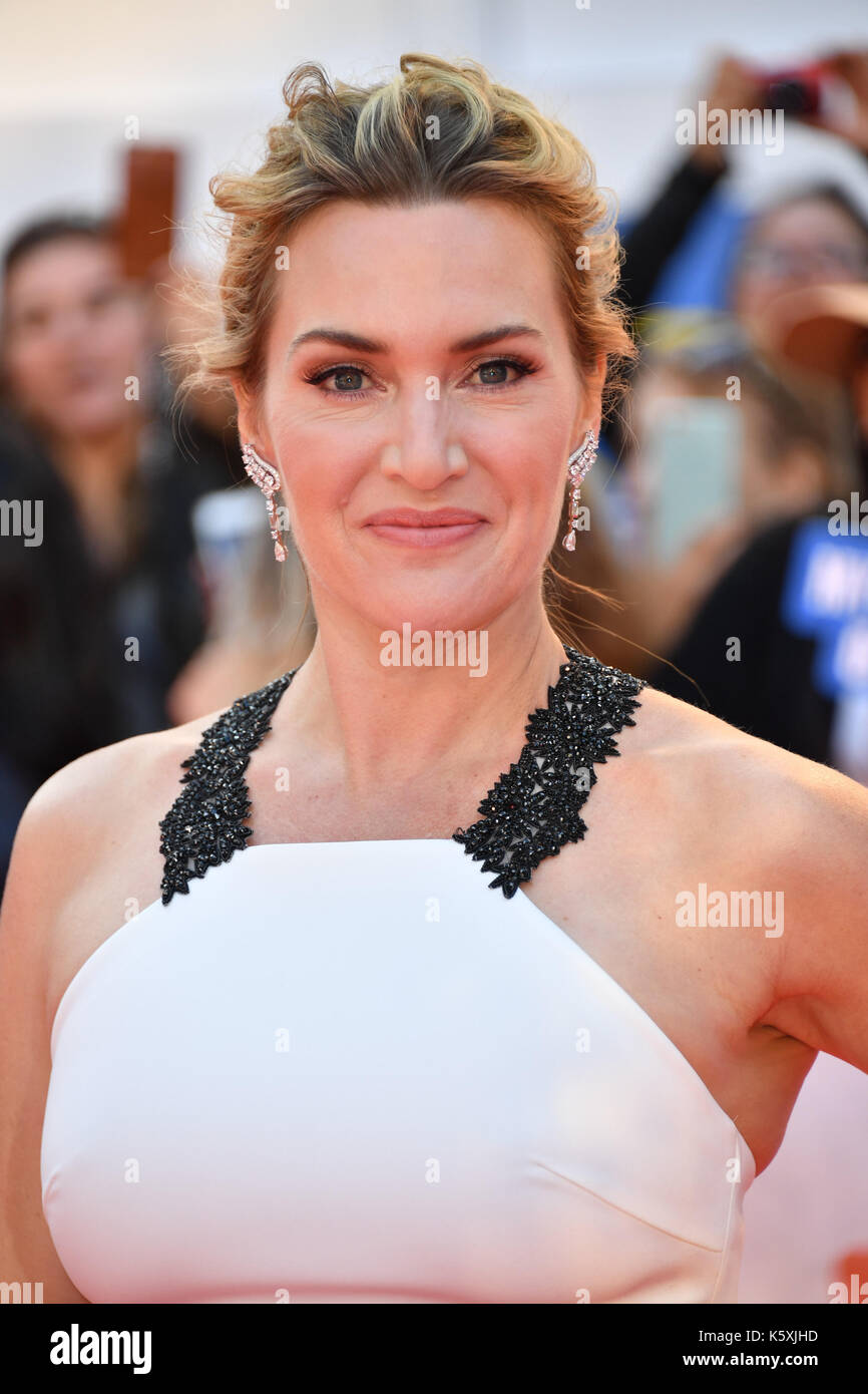 Toronto, Ontario, Canada. 10th Sep, 2017. Actress KATE WINSLET attends 'The Mountain Between Us' Premiere premiere during the 2017 Toronto International Film Festival at Roy Thomson Hall on September 10, 2017 in Toronto, Canada Credit: Igor Vidyashev/ZUMA Wire/Alamy Live News Stock Photo