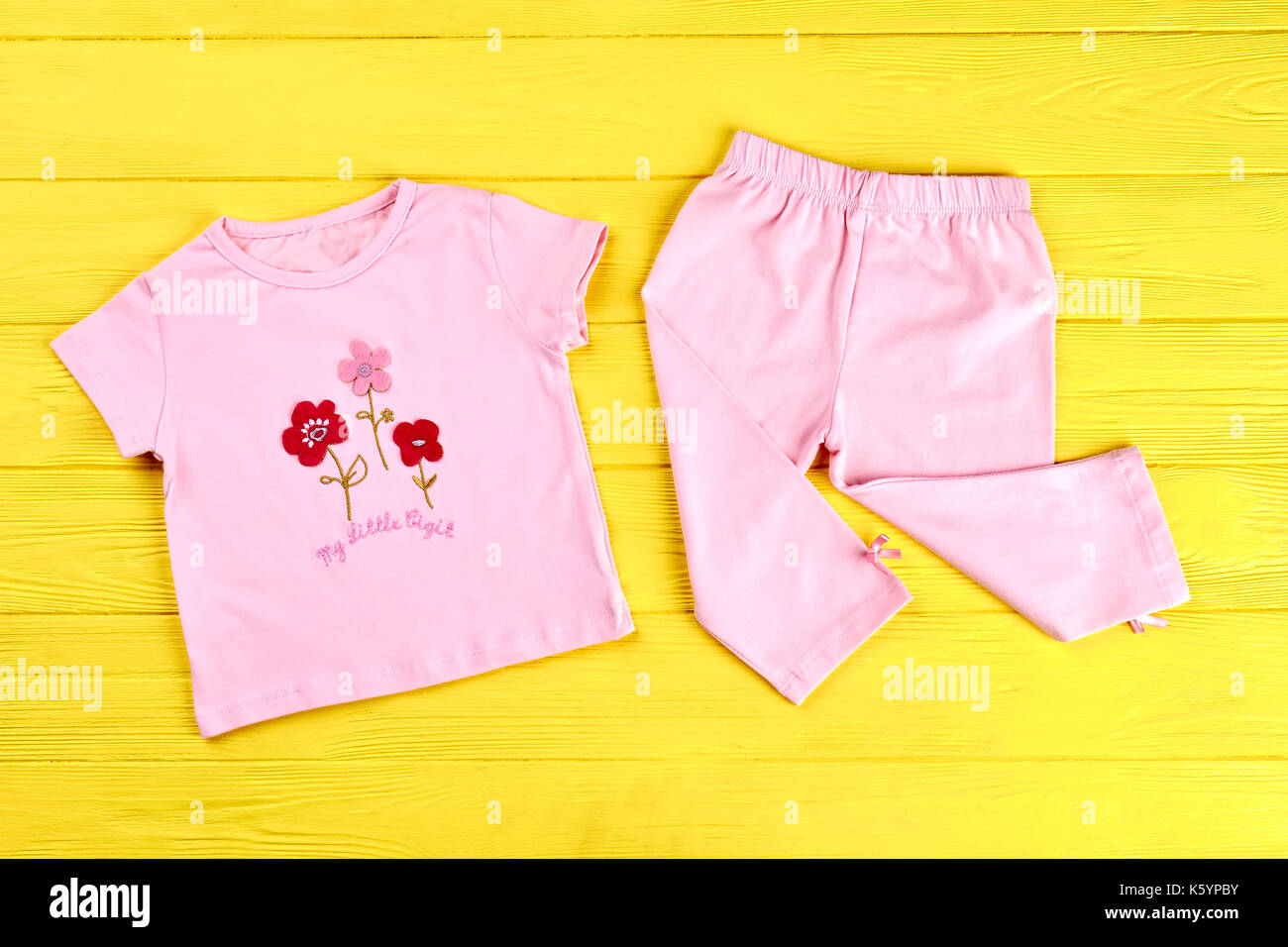 pink leggings for baby girl