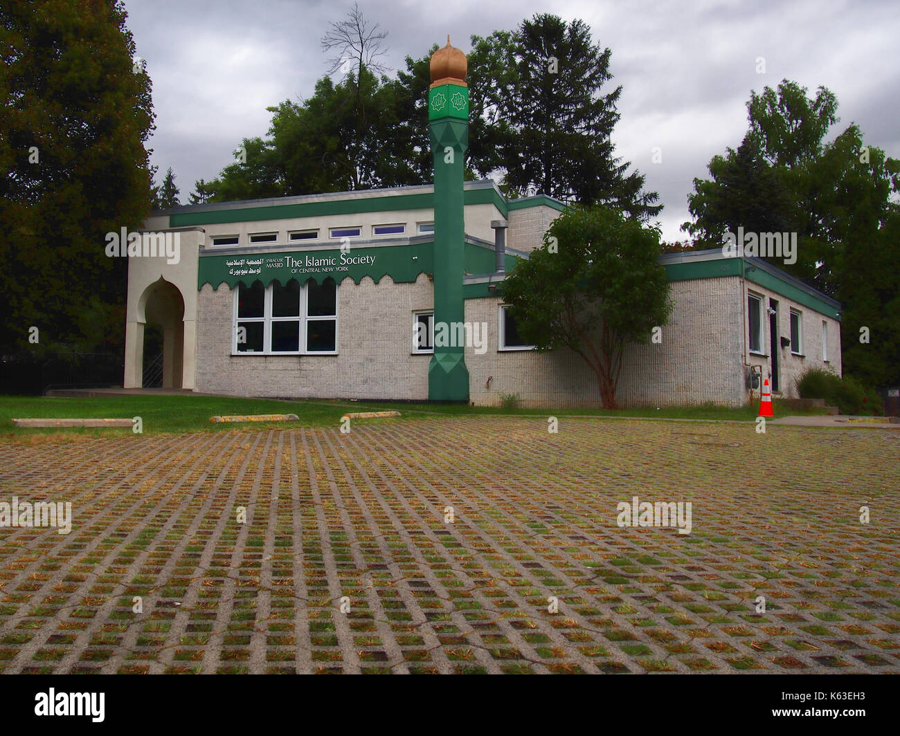 Syracuse, New York, USA. September 9, 2017. The Islamic Society Center of Central New York a Sunni mosque and Islamic community center located in Syra Stock Photo