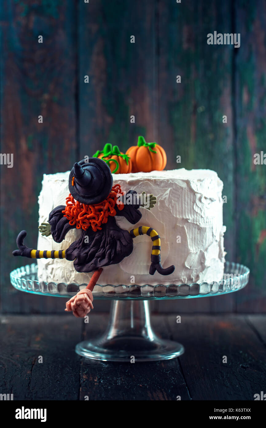 Cake with a witch for Halloween Stock Photo Alamy
