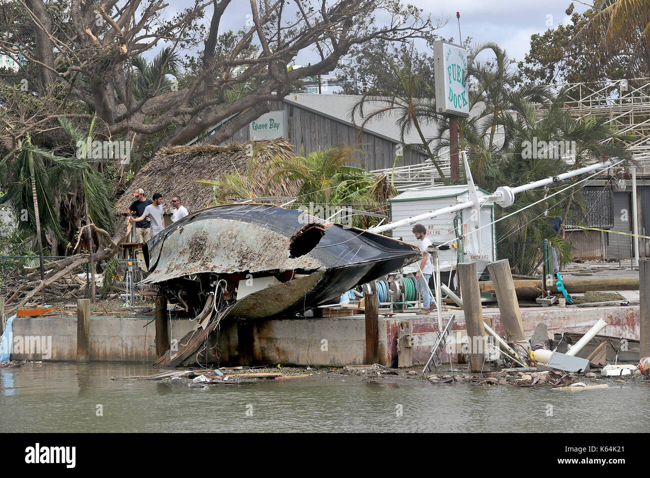 Miami, FL, USA. 13th Sep, 2017. A sailboat crashed and smashed at the Dinner Key Marina in Miami. Mike Stocker, South Florida Sun-Sentinel Credit: Sun-Sentinel/ZUMA Wire/Alamy Live News Stock Photo