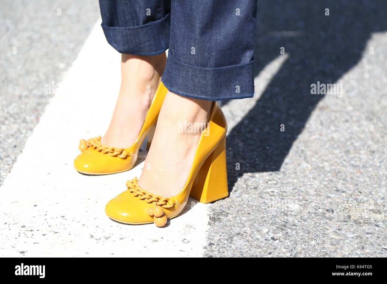 Tory burch pumps hi-res stock photography and images - Alamy