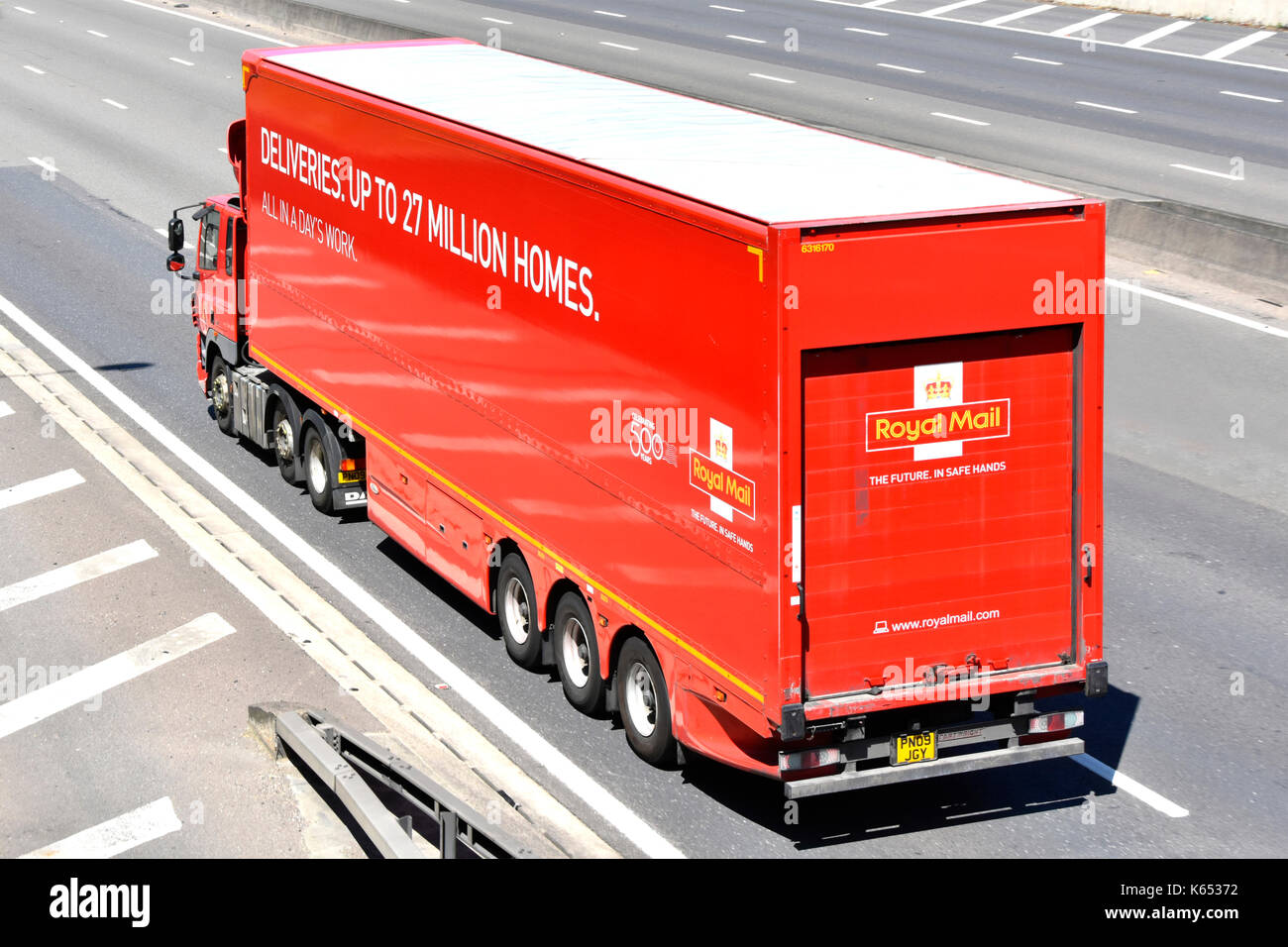 Royal mail lorry hires stock photography and images Alamy
