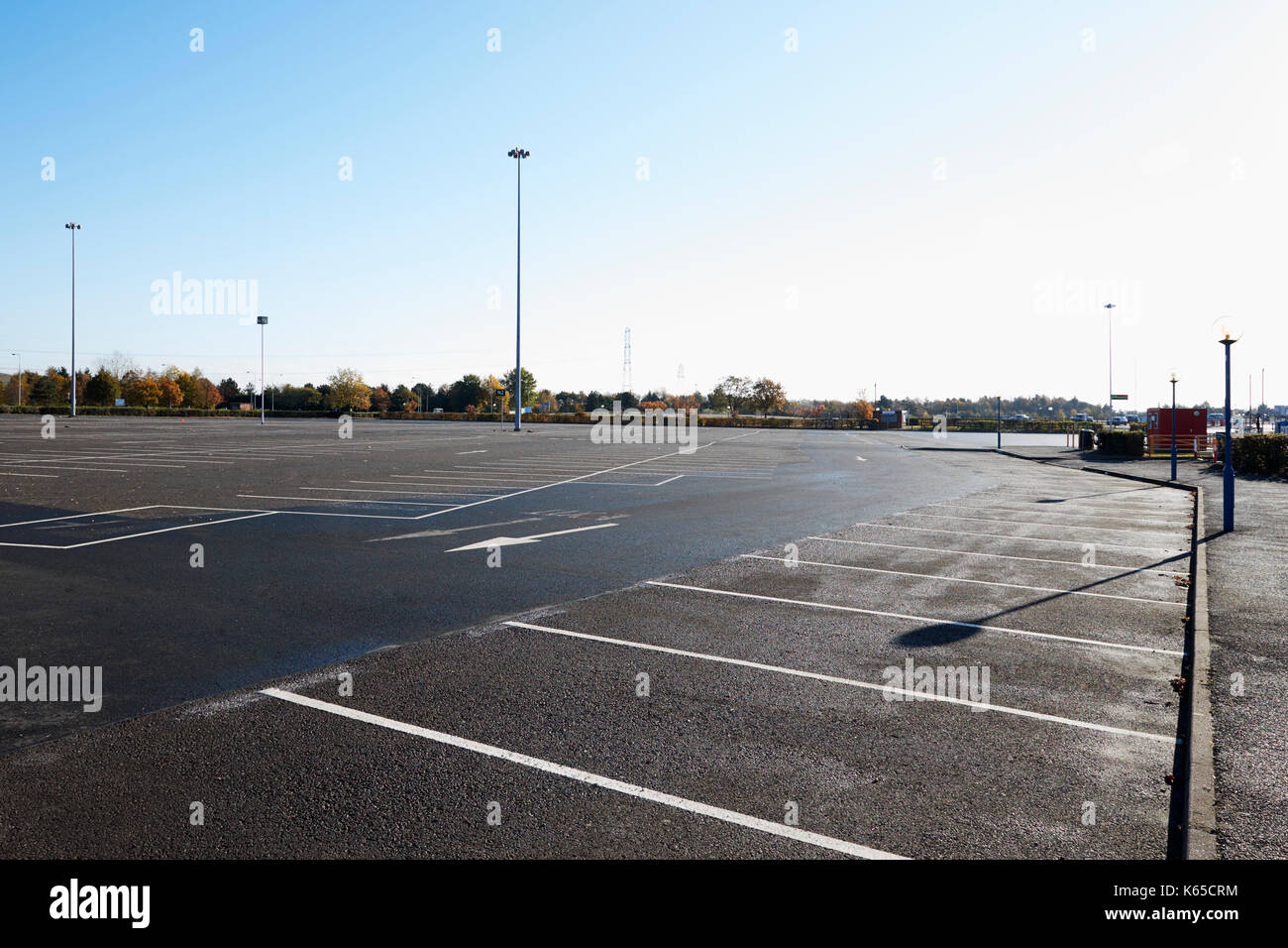 Wide view empty parking hi-res stock photography and images - Alamy