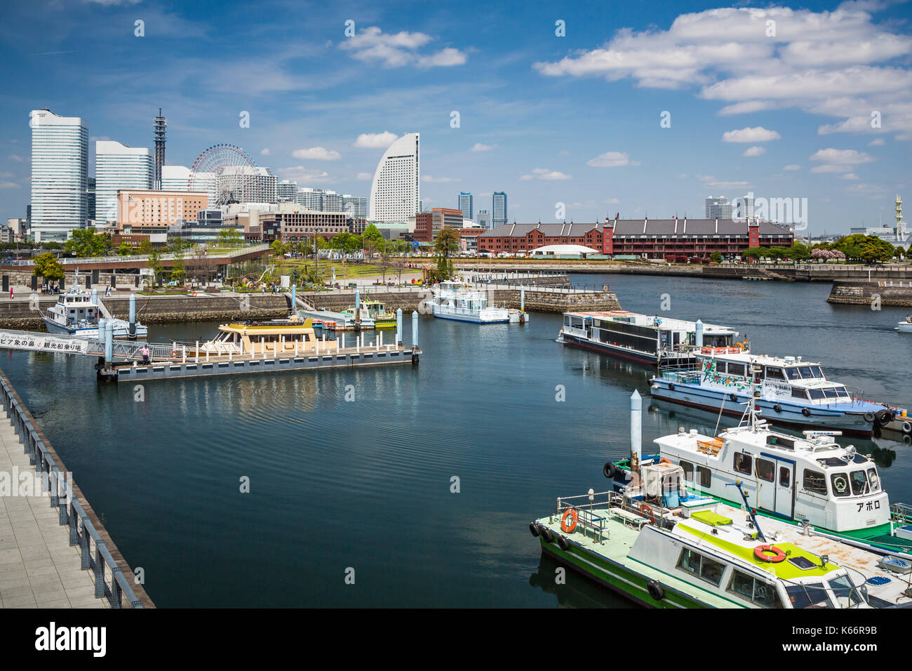 Port Ships Boats At Yokohama Hi res Stock Photography And Images Alamy