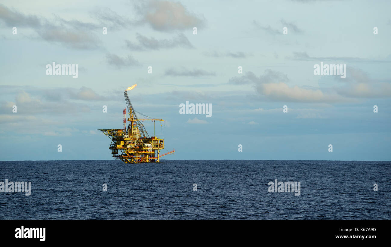 Offshore oil rig Stock Photo