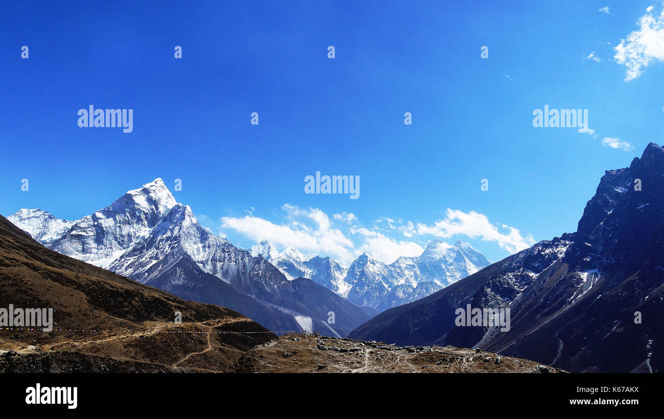 Himalaya mountains hi-res stock photography and images - Alamy