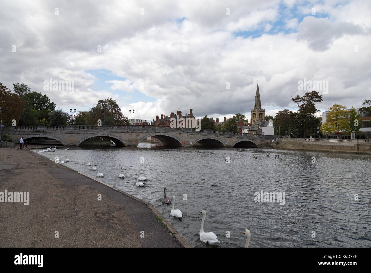 Bedford, UK. 12th Sep, 2017. UK Weather Sunny afternoon in Bedford