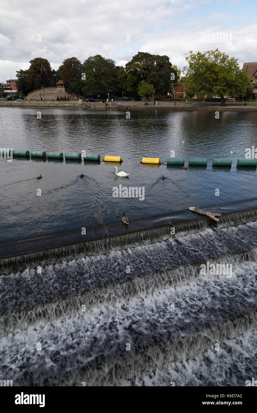Bedford, UK. 12th Sep, 2017. UK Weather Sunny afternoon in Bedford